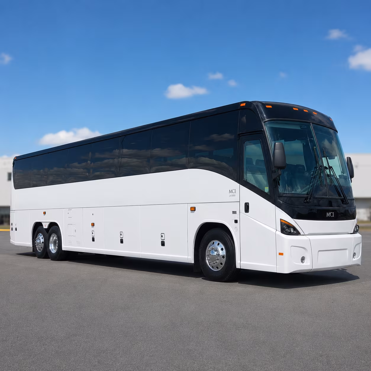 daily commuter shuttle buses between woodland and sacramento
